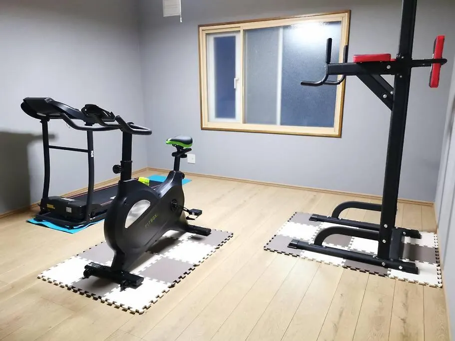 House Of Joy Furano 15 Mins To Ski Resort Chalet